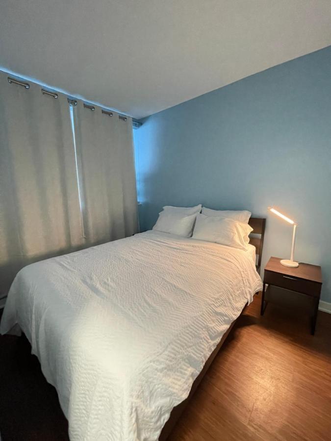 Downtown 1Br Condo At Granville Strip Near English Bay แวนคูเวอร์ ภายนอก รูปภาพ